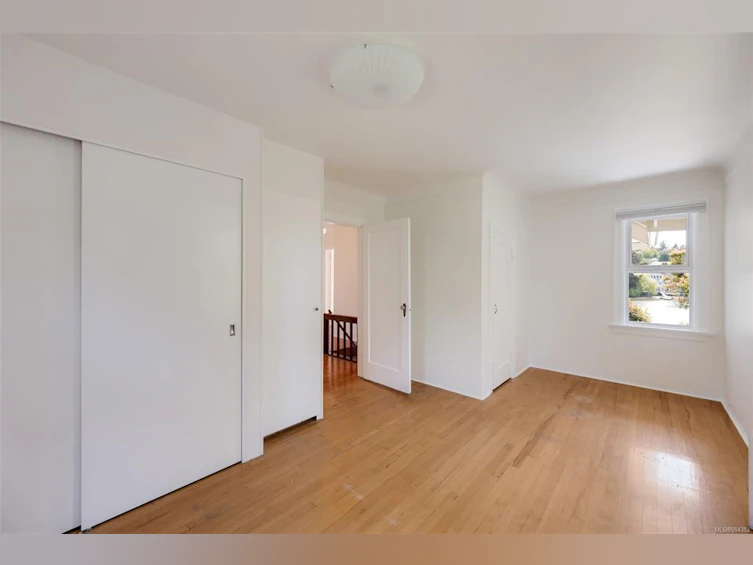 586 W Gorge Road, Saanich, BC, V9A 1N4 - 33