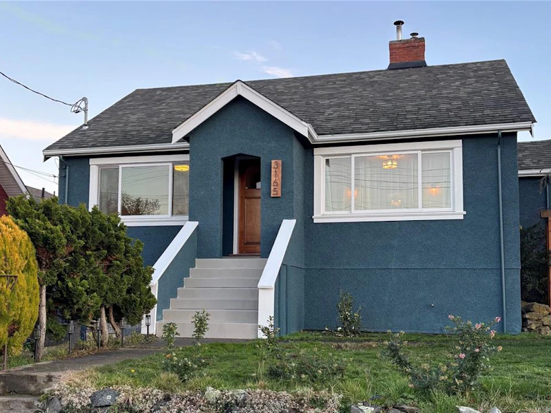 3165 Donald Street, Saanich BC V9A 1Y4