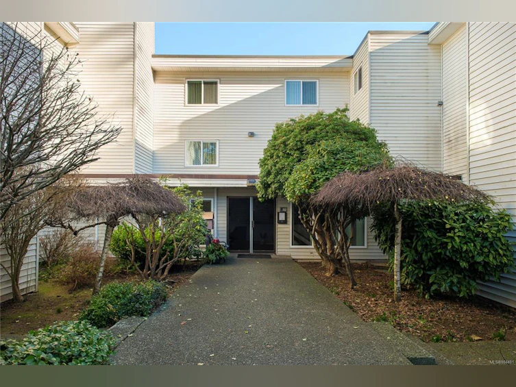 205-615 Alder Street, Campbell River, BC, V9W 2P3 - 4