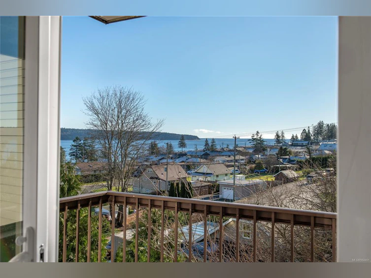205-615 Alder Street, Campbell River, BC, V9W 2P3 - 11
