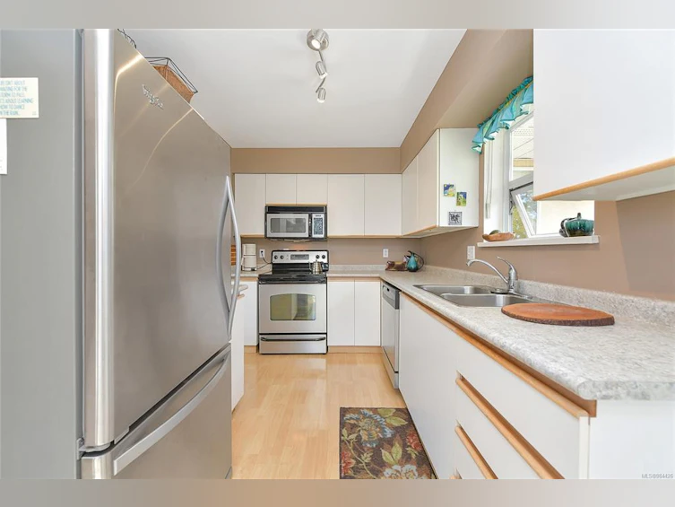 4199-2600 Ferguson Road, Central Saanich, BC, V8M 2C1 - 10