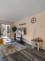 209 1600 Dufferin Crescent