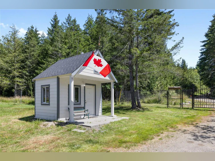450 & 460 Rembar Road, Qualicum Beach, BC, V9K 2A4 - 43