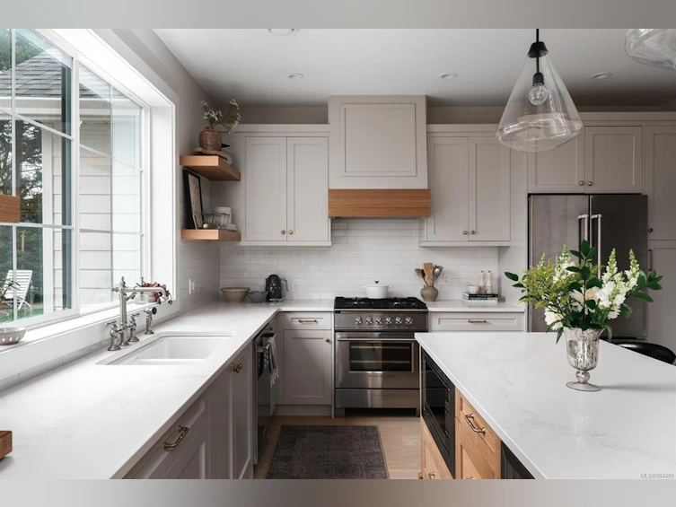 9344 East Saanich Road, North Saanich, BC, V8L 1H9 - 12