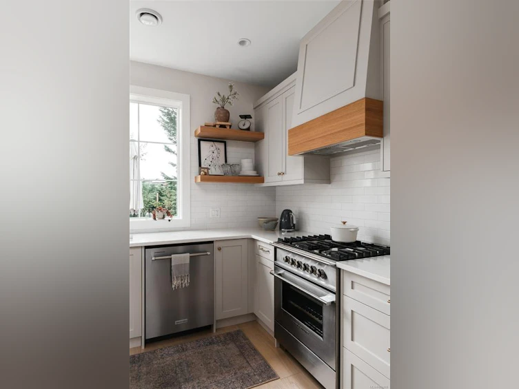 9344 East Saanich Road, North Saanich, BC, V8L 1H9 - 14