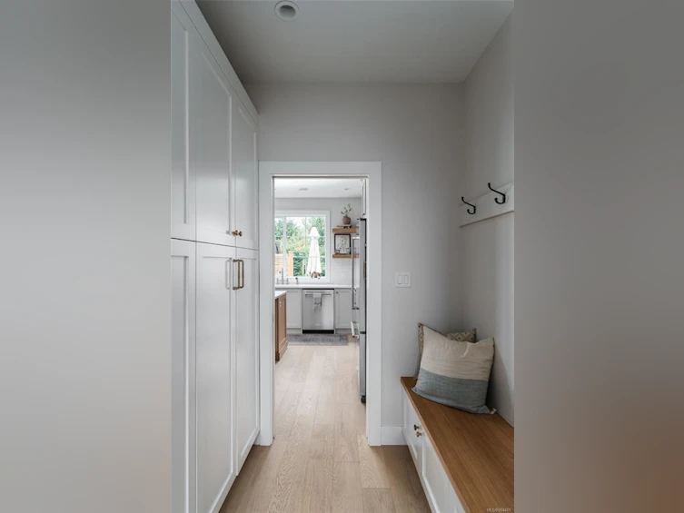 9344 East Saanich Road, North Saanich, BC, V8L 1H9 - 37
