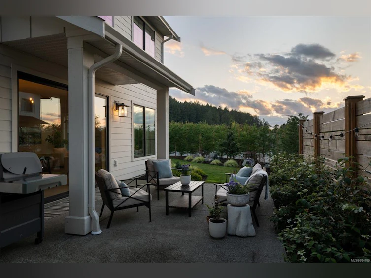 9344 East Saanich Road, North Saanich, BC, V8L 1H9 - 45