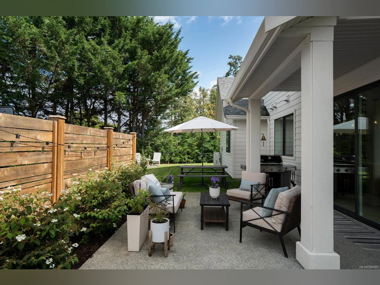 9344 East Saanich Road, North Saanich, BC, V8L 1H9 - 47