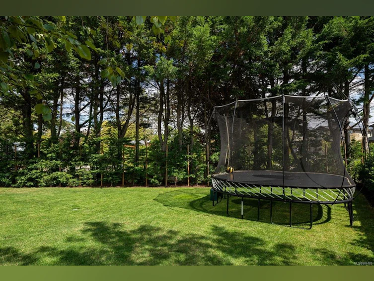 9344 East Saanich Road, North Saanich, BC, V8L 1H9 - 49