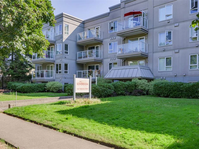 404 - 2647 Graham Street, Victoria BC V8T 3Y8