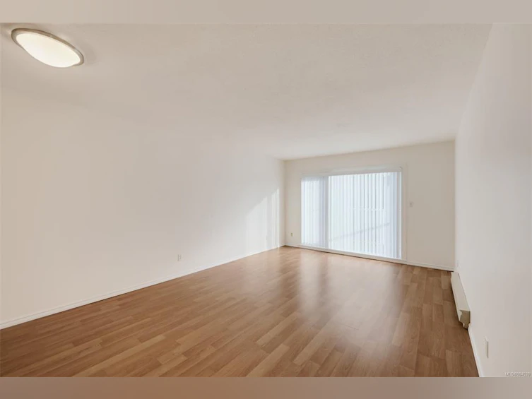 404-2647 Graham Street, Victoria, BC, V8T 3Y8 - 7