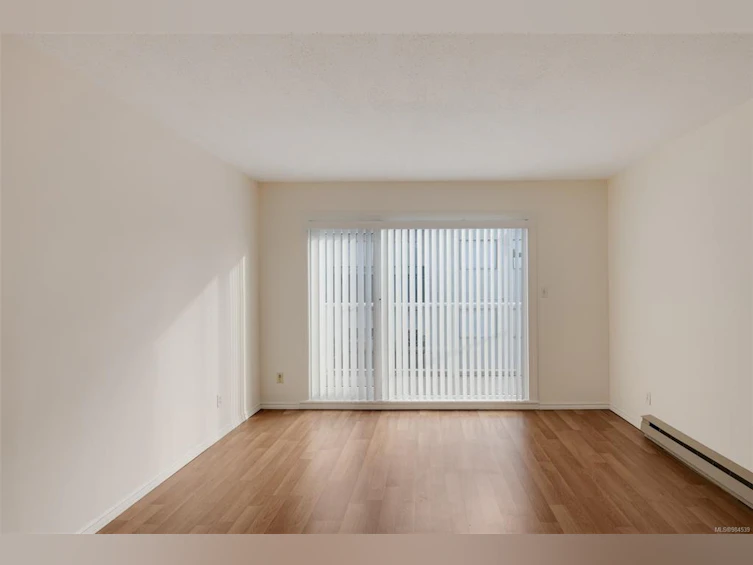 404-2647 Graham Street, Victoria, BC, V8T 3Y8 - 8