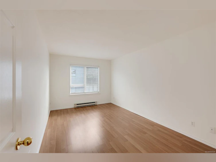 404-2647 Graham Street, Victoria, BC, V8T 3Y8 - 17