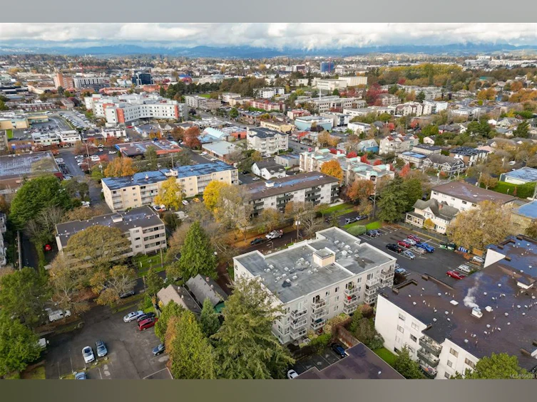 404-2647 Graham Street, Victoria, BC, V8T 3Y8 - 31
