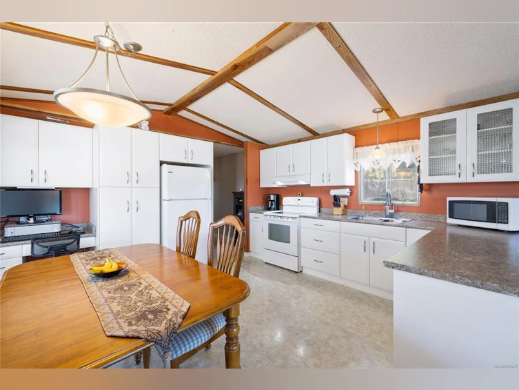 743 Kasba Circle, French Creek, BC, V9P 2A7 - 8