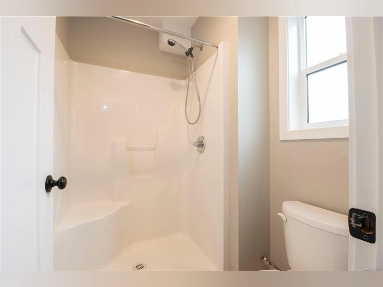 493 Stirling Avenue, Nanaimo, BC, V9R 5R5 - 5