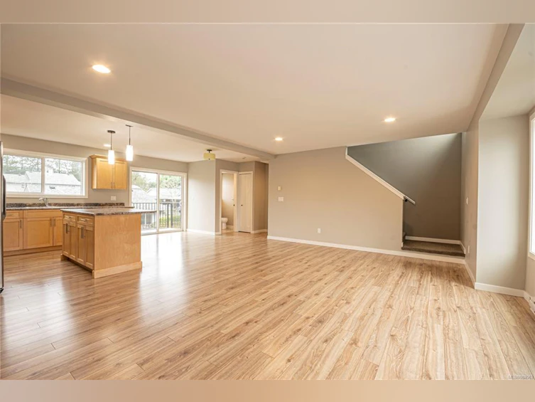 493 Stirling Avenue, Nanaimo, BC, V9R 5R5 - 11