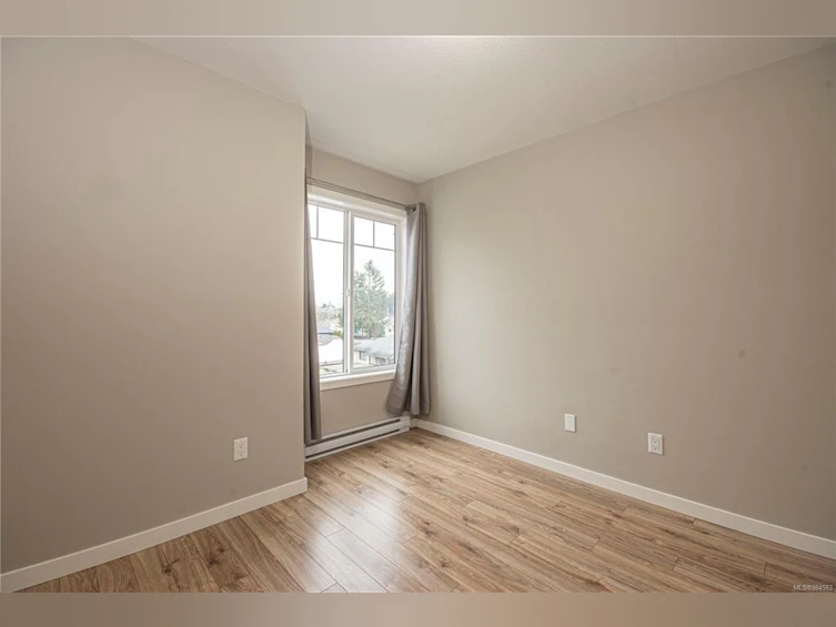 493 Stirling Avenue, Nanaimo, BC, V9R 5R5 - 16