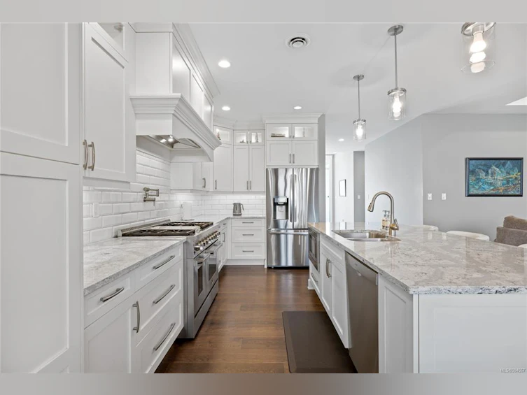 3323 Henley Place, Fairwinds, BC, V9P 9H6 - 5