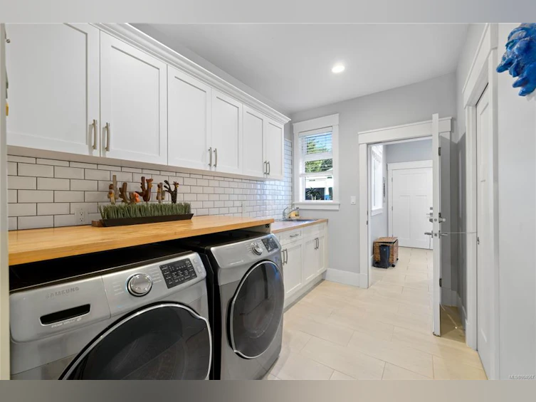3323 Henley Place, Fairwinds, BC, V9P 9H6 - 33