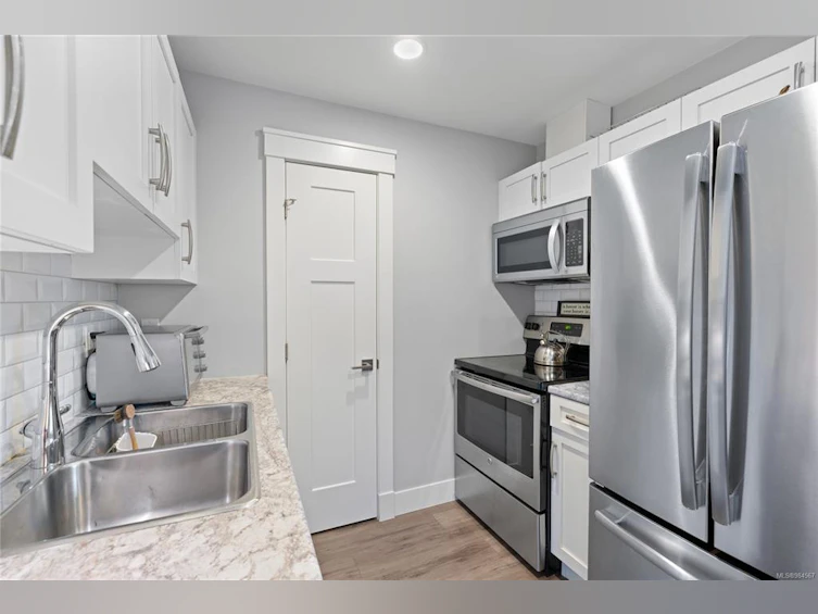 3323 Henley Place, Fairwinds, BC, V9P 9H6 - 37