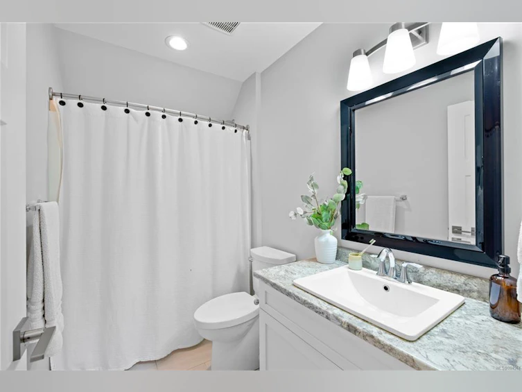 3323 Henley Place, Fairwinds, BC, V9P 9H6 - 40