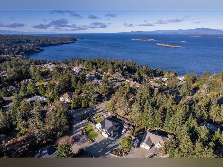 3323 Henley Place, Fairwinds, BC, V9P 9H6 - 68