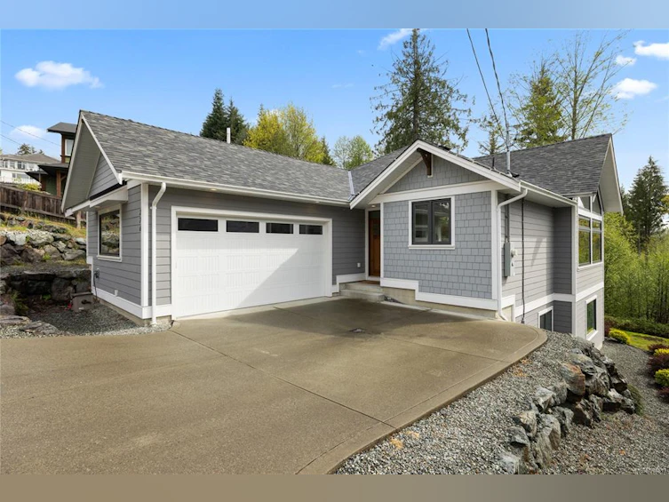 276 Castley Heights, Lake Cowichan, BC, V0R 2G0 - 2