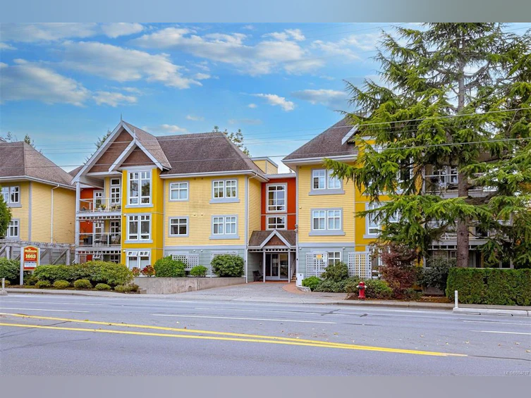 204-1663 Mckenzie Avenue, Saanich, BC, V8N 1A6 - 3