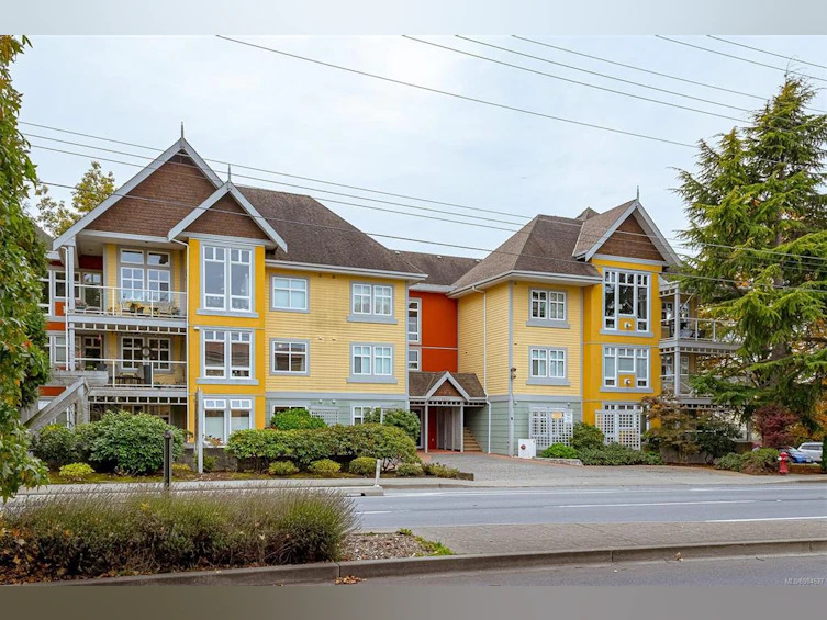 204-1663 Mckenzie Avenue, Saanich, BC, V8N 1A6 - 4