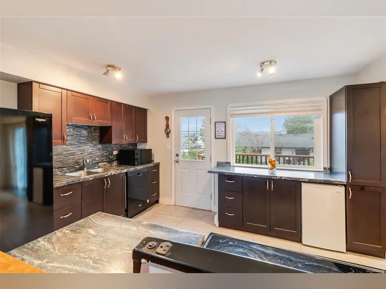 726 Nanoose Avenue, Parksville, BC, V9P 1E9 - 19