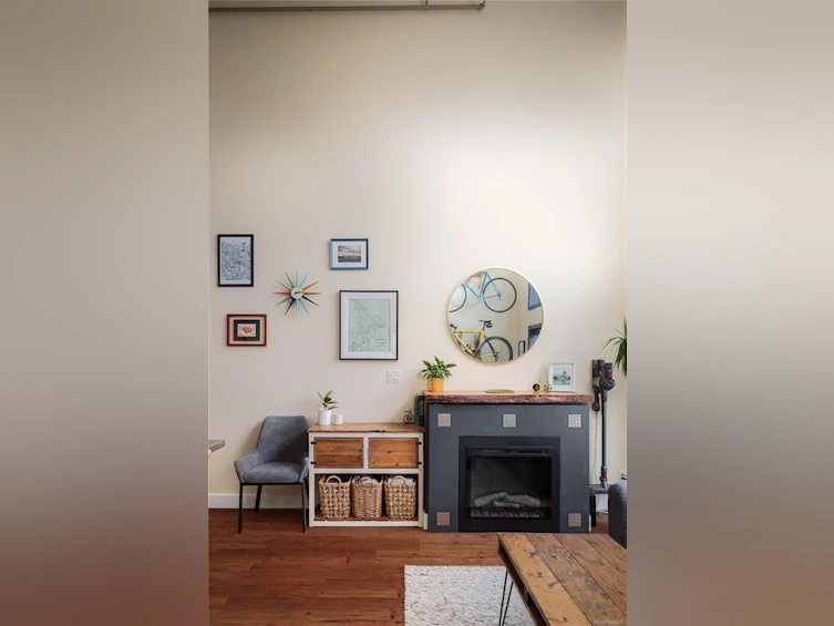 303-555 Chatham Street, Victoria, BC, V8T 1E1 - 10