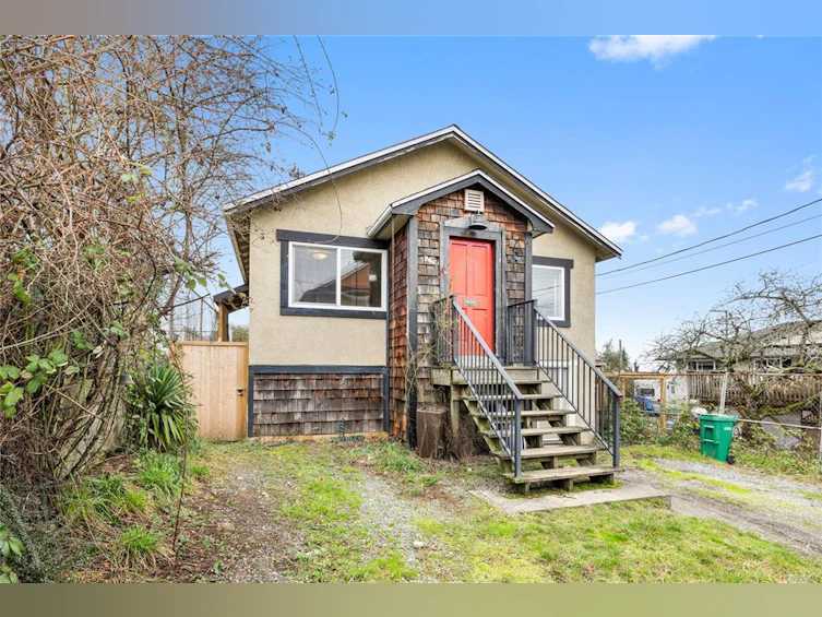 206 Sabiston Street, Nanaimo, BC, V9R 1M3 - 2