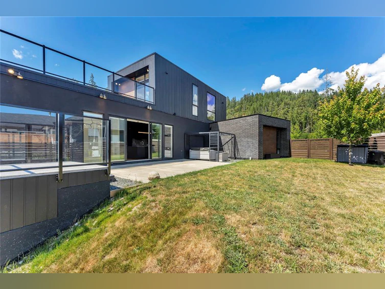 9450 Marble Bay Road, Lake Cowichan, BC, V0R 2G1 - 39