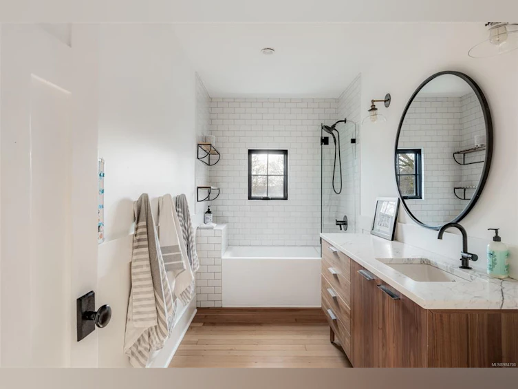1248 Hewlett Place, Oak Bay, BC, V8S 4P7 - 50