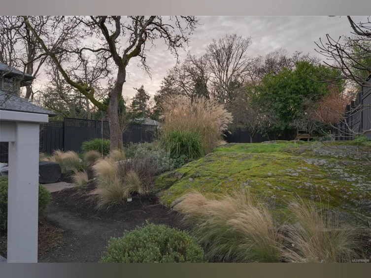 1248 Hewlett Place, Oak Bay, BC, V8S 4P7 - 71