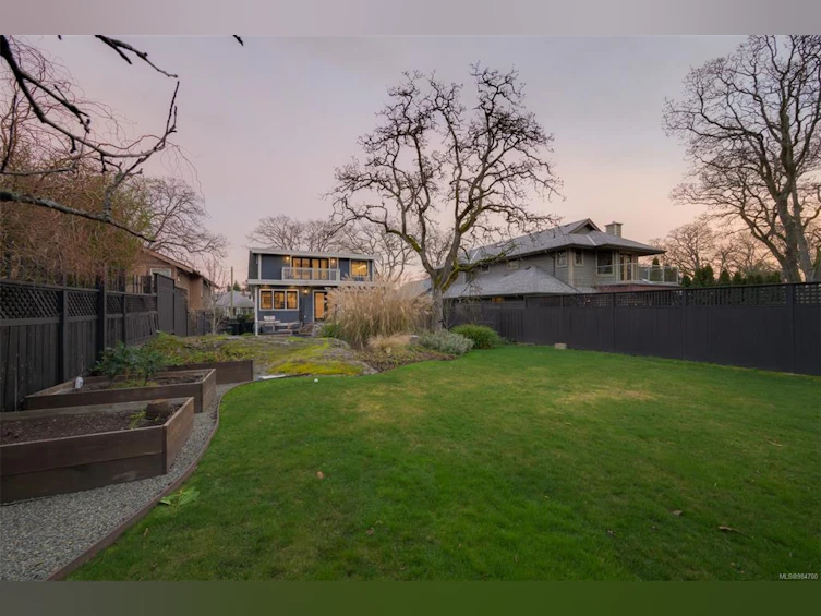 1248 Hewlett Place, Oak Bay, BC, V8S 4P7 - 73