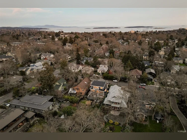 1248 Hewlett Place, Oak Bay, BC, V8S 4P7 - 82