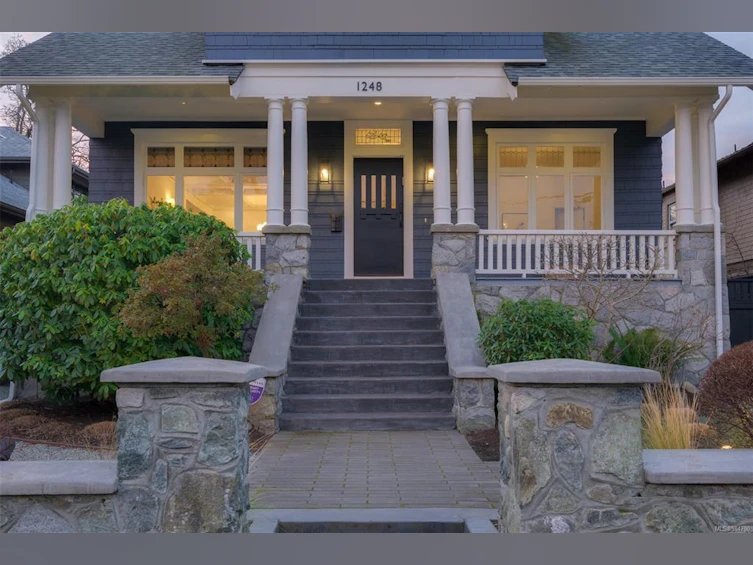 1248 Hewlett Place, Oak Bay, BC, V8S 4P7 - 3