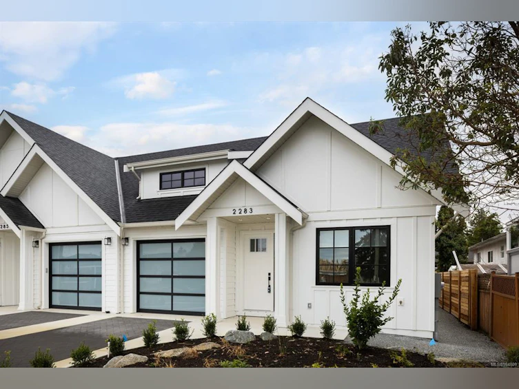 2283 Weiler Avenue, Sidney, BC, V8L 1R9 - 2