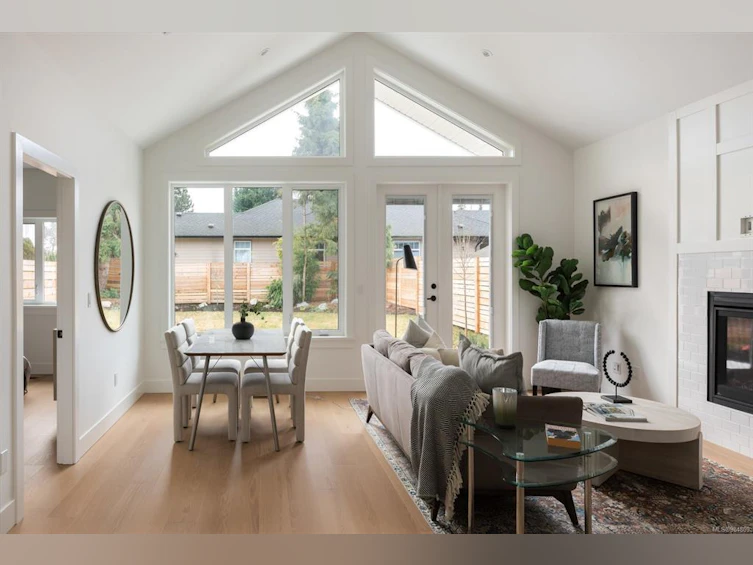 2283 Weiler Avenue, Sidney, BC, V8L 1R9 - 5