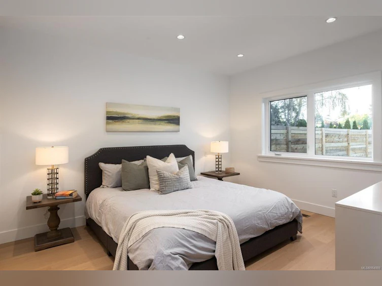 2283 Weiler Avenue, Sidney, BC, V8L 1R9 - 17