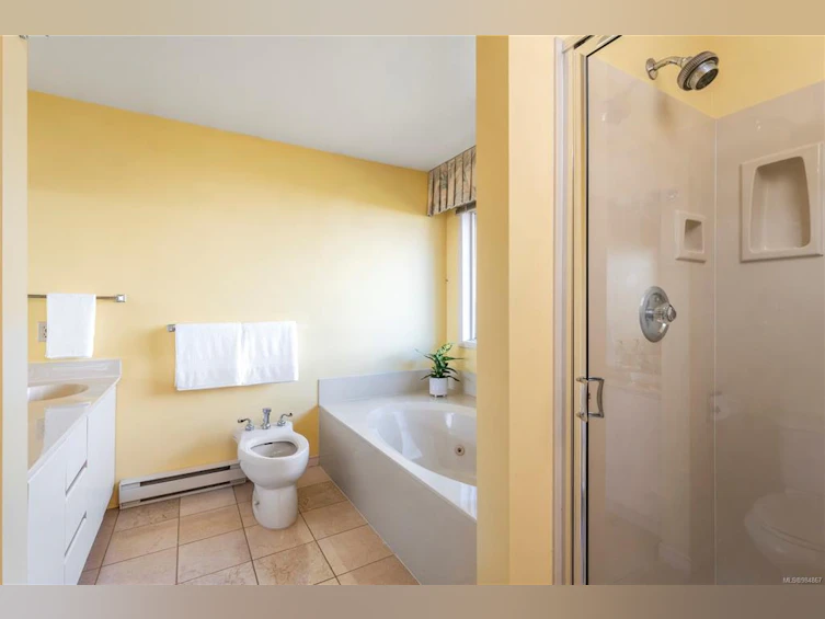 1568 Rockland Avenue, Victoria, BC, V8S 1W5 - 22