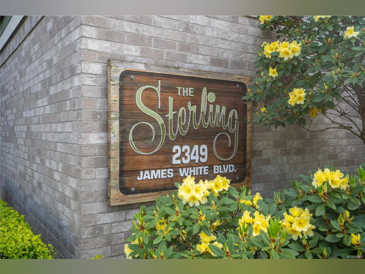 206-2349 James White Boulevard, Sidney, BC, V8L 1Z7 - 2