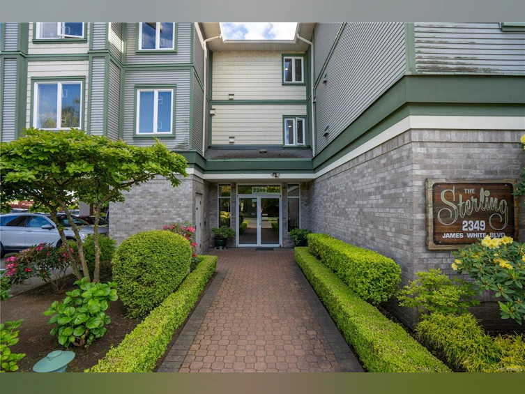206-2349 James White Boulevard, Sidney, BC, V8L 1Z7 - 3