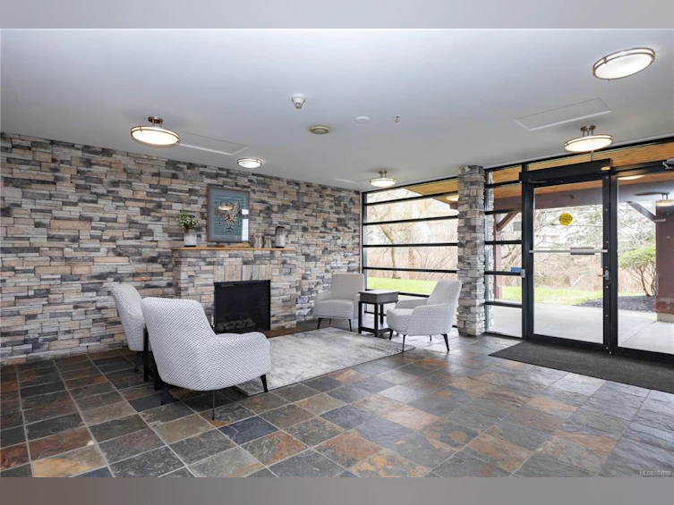 102-2676 S Island Highway, Campbell River, BC, V9W 1C7 - 34