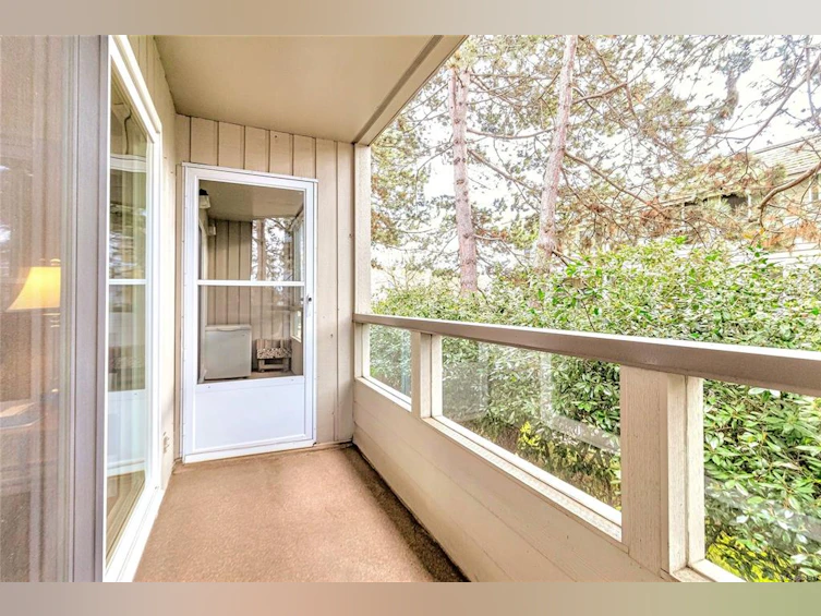 106-949 Cloverdale Avenue, Saanich, BC, V8X 2T4 - 24