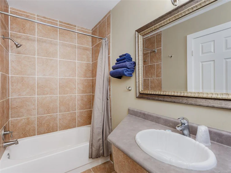 300 Meadow Way, Mill Bay, BC, V0R 2L0 - 33