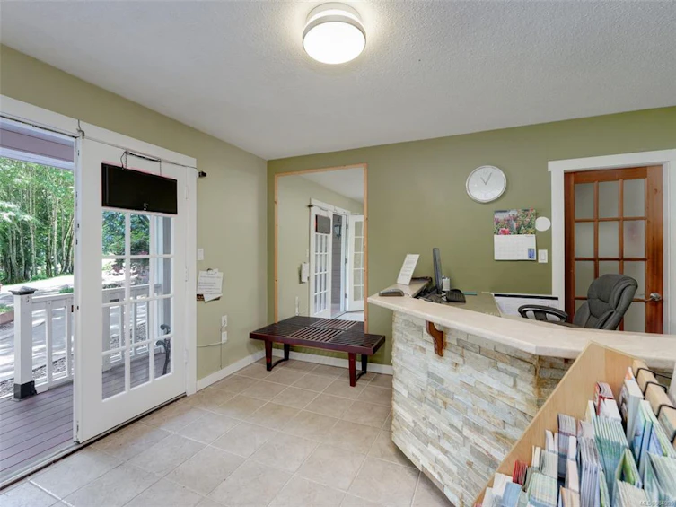 300 Meadow Way, Mill Bay, BC, V0R 2L0 - 50