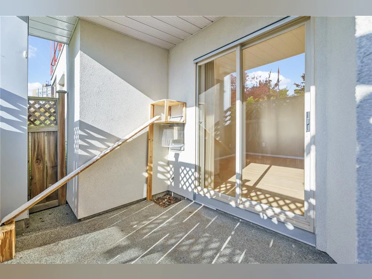 8-930 North Park Street, Victoria, BC, V8T 1C6 - 12